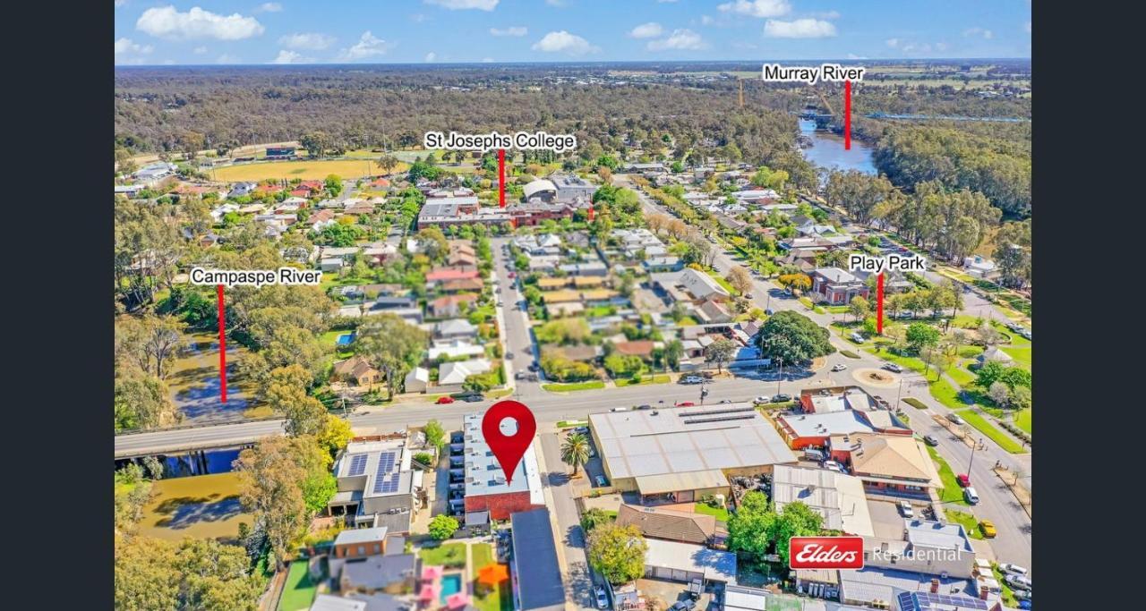 Old Port Townhouse Central To Everything Echuca Exterior foto